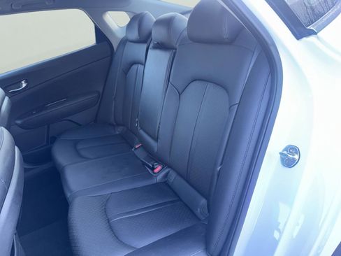 Used 2016 Kia Optima EX w/ Premium Package image 16