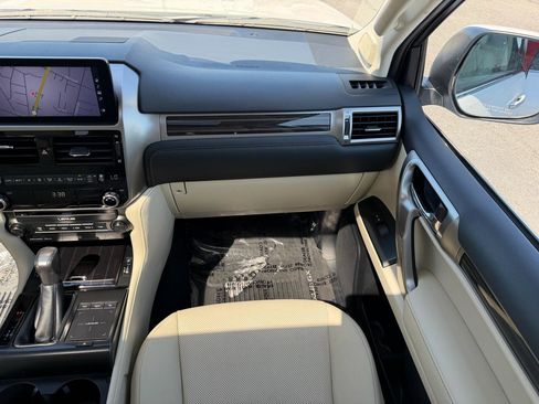 Used 2023 Lexus GX 460 Premium AWD/4WD image 28