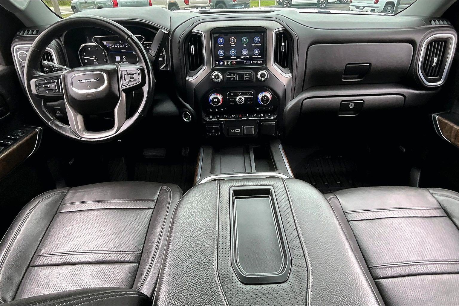 Used 2021 GMC Sierra 3500 Denali w/ Denali Ultimate Package AWD/4WD image 15