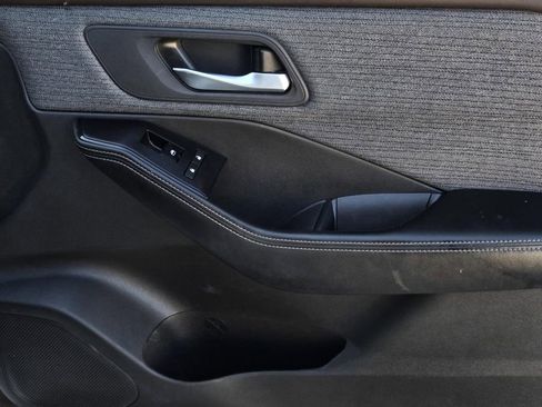 Certified 2023 Nissan Rogue SV image 8