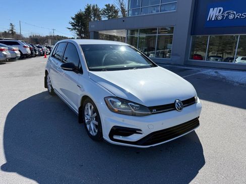 Used 2019 Volkswagen Golf R 4-Door image 4
