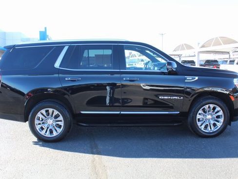 Used 2022 GMC Yukon Denali w/ Max Trailering Package image 2