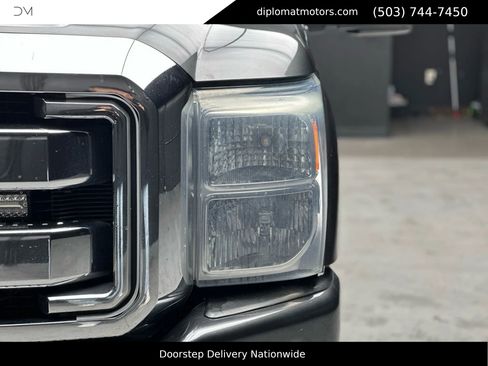 Used 2016 Ford F250 Lariat w/ Lariat Interior Package image 12