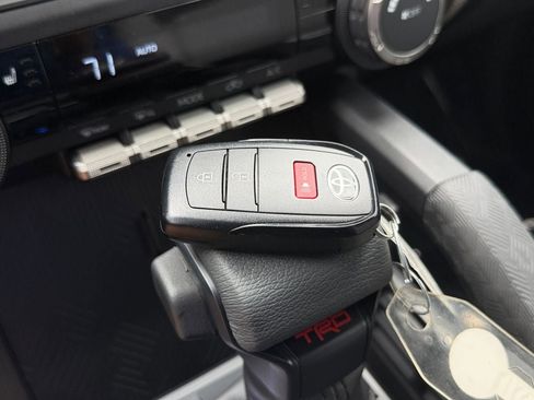 Certified 2025 Toyota Tacoma TRD Sport image 31