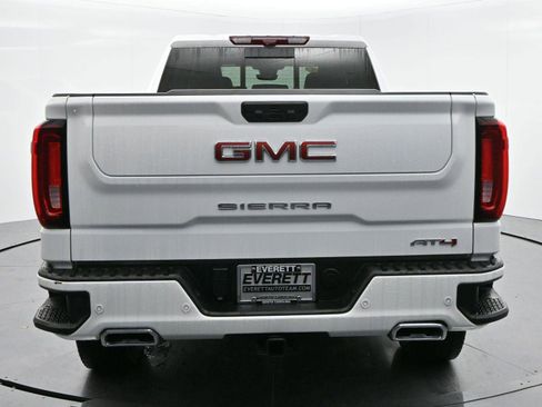 Used 2024 GMC Sierra 1500 AT4 w/ Technology Package image 6