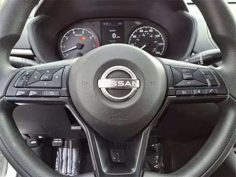 Used 2024 Nissan Altima 2.5 S image 9