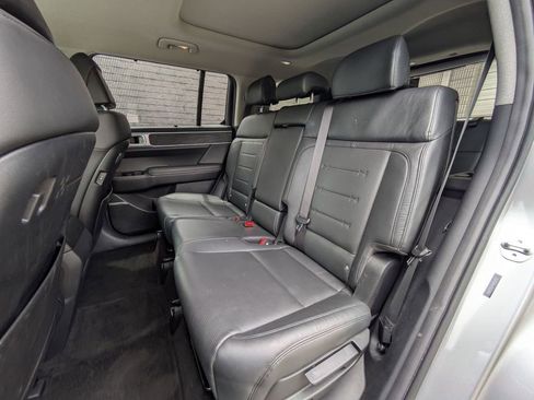 Used 2025 Hyundai Santa Fe Limited FWD image 28