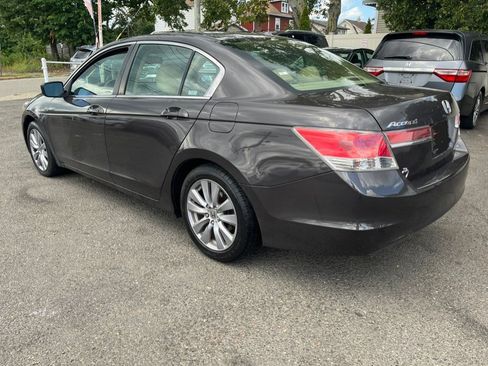 Used 2011 Honda Accord EX-L image 3