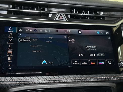 New 2026 Jeep Cherokee Limited AWD/4WD image 32