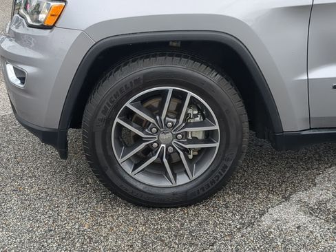 Used 2018 Jeep Grand Cherokee Limited RWD image 10