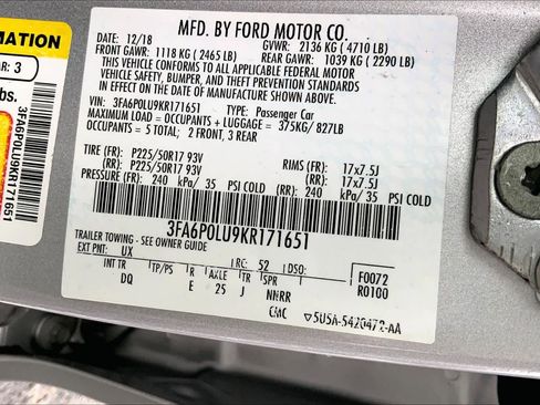 Used 2019 Ford Fusion SE FWD image 33