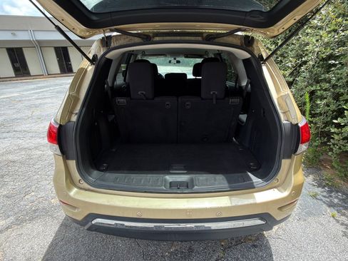 Used 2013 Nissan Pathfinder SV AWD/4WD image 15