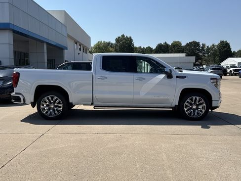 New 2026 GMC Sierra 1500 Denali w/ Denali Reserve Package AWD/4WD image 2