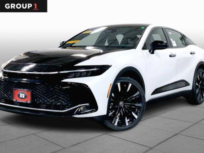 New 2025 Toyota Crown Platinum
