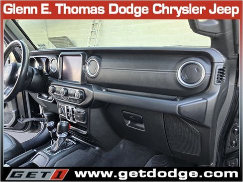 Used 2022 Jeep Wrangler Unlimited Sahara image 33