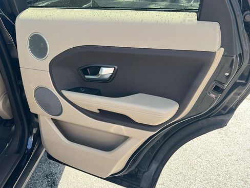 Used 2015 Land Rover Range Rover Evoque Pure Premium image 15