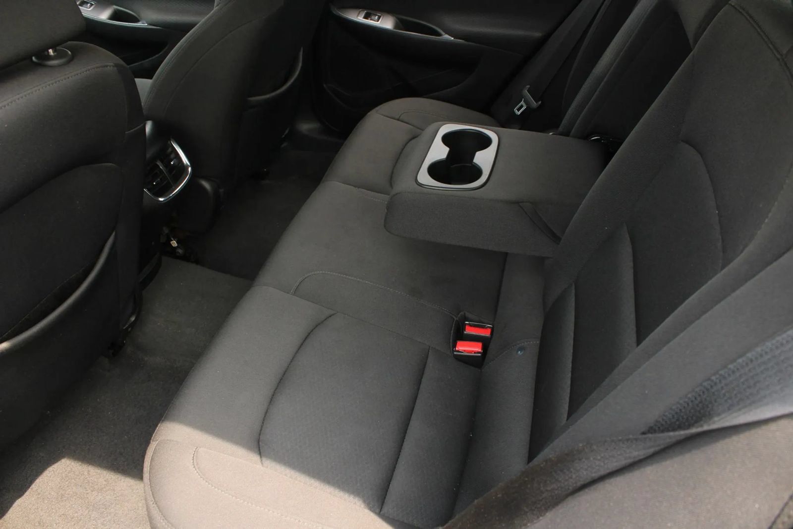 Used 2019 Chevrolet Malibu LT FWD image 17