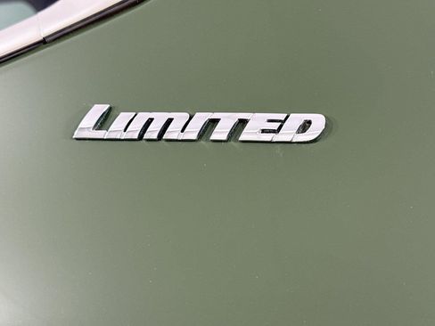 Used 2023 Toyota Tundra Limited w/ Power Package AWD/4WD image 15