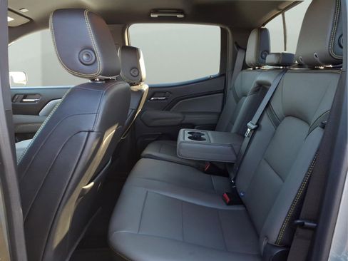 Used 2024 Chevrolet Colorado ZR2 w/ ZR2 Convenience Package III image 27