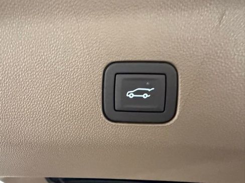 New 2026 GMC Yukon Denali w/ Sun & Power Step Package image 9