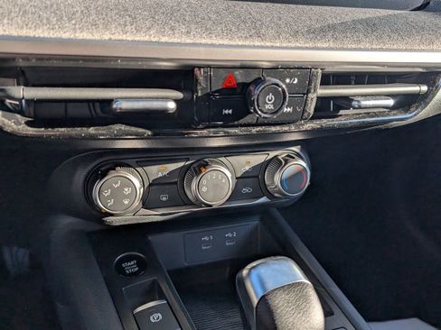 New 2026 Nissan Kicks S image 16