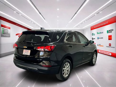Used 2023 Chevrolet Equinox LT w/ Driver Convenience Package AWD/4WD image 8