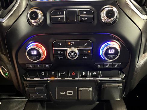 Used 2021 GMC Sierra 1500 AT4 image 19