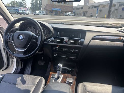 Used 2017 BMW X3 xDrive28i w/ Premium Package AWD/4WD image 12