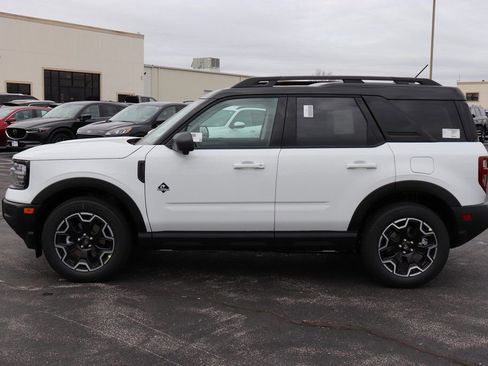 New 2025 Ford Bronco Sport Outer Banks w/ Outer Banks Tech Package+ image 4