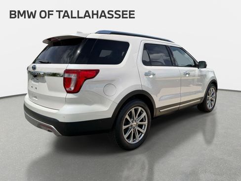 Used 2017 Ford Explorer Limited w/ Equipment Group 301A FWD image 5