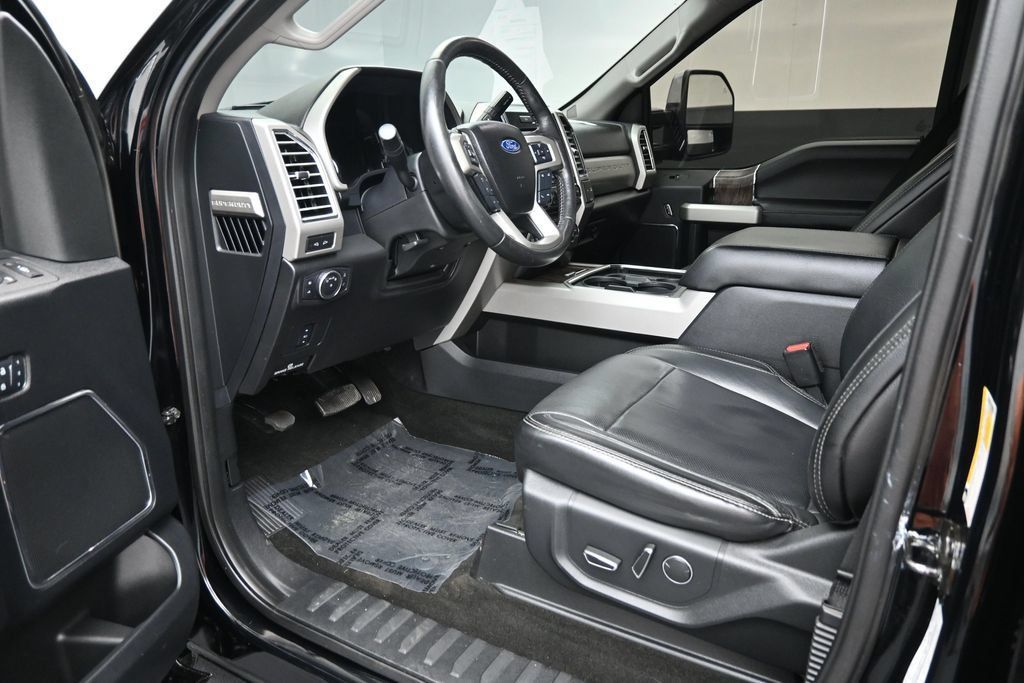 Used 2017 Ford F250 Lariat w/ Chrome Package AWD/4WD image 10