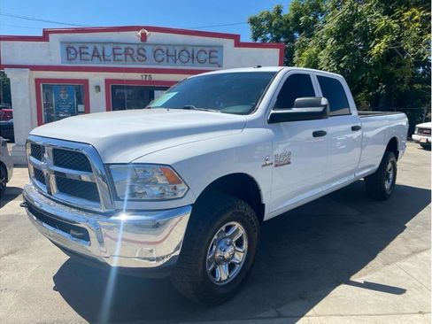 Used 2018 RAM 2500 Tradesman w/ Chrome Appearance Group AWD/4WD image 2