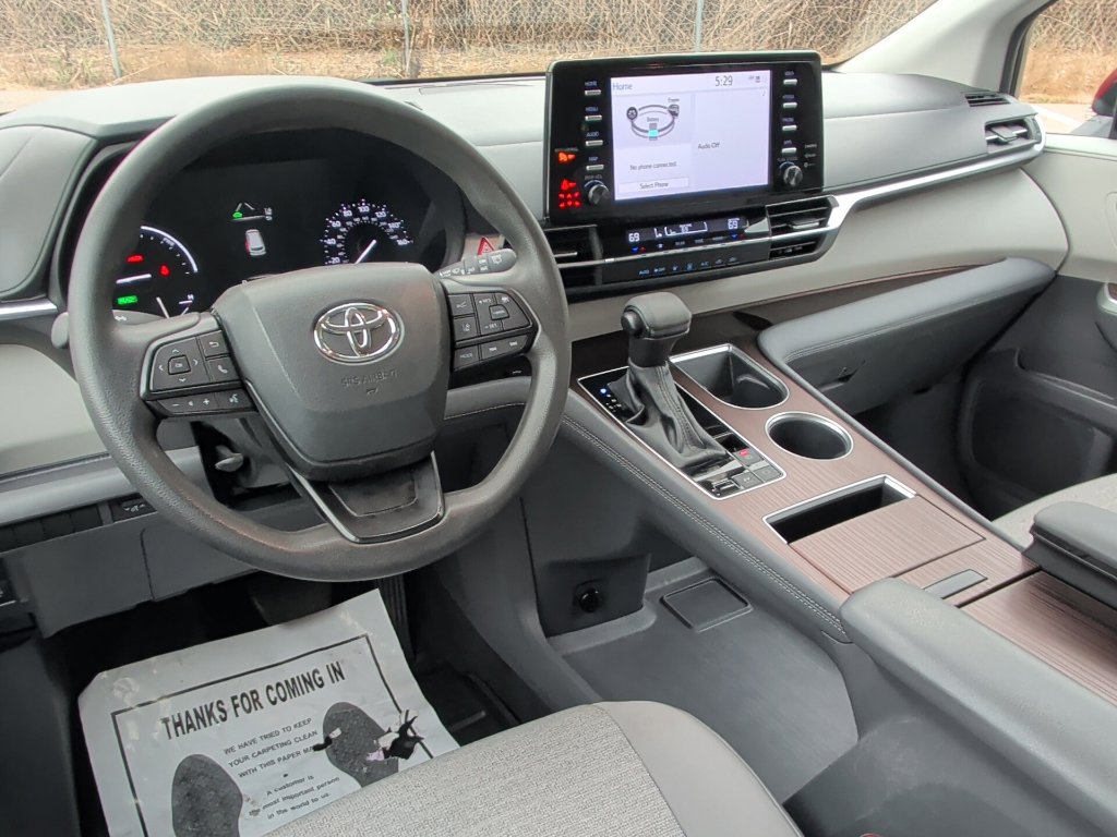 Certified 2024 Toyota Sienna LE AWD/4WD image 14