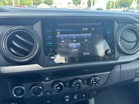 Used 2018 Toyota Tacoma TRD Off-Road AWD/4WD image 13