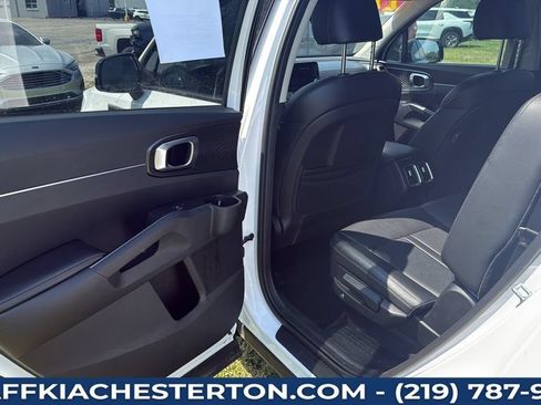Used 2022 Kia Sorento S FWD image 34