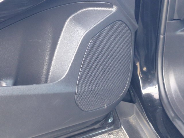 Used 2025 Chevrolet Trax LT FWD image 26
