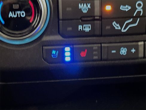 Used 2021 Ford F350 Platinum image 22