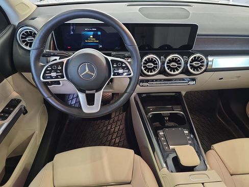 Used 2021 Mercedes-Benz GLB 250 image 19