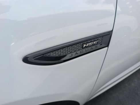 Used 2020 Jaguar E-PACE R-Dynamic HSE AWD/4WD image 4