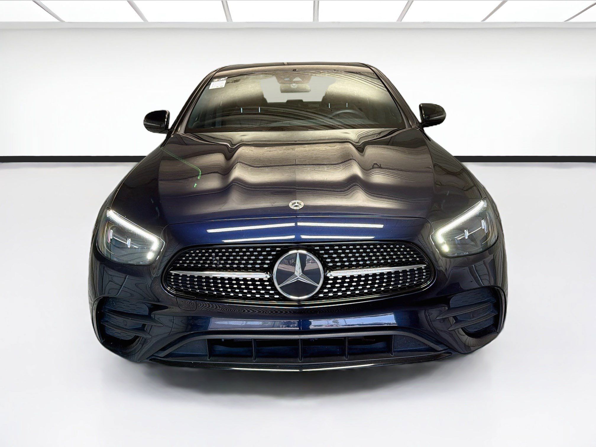 Used 2023 Mercedes-Benz E 350 Sedan image 2