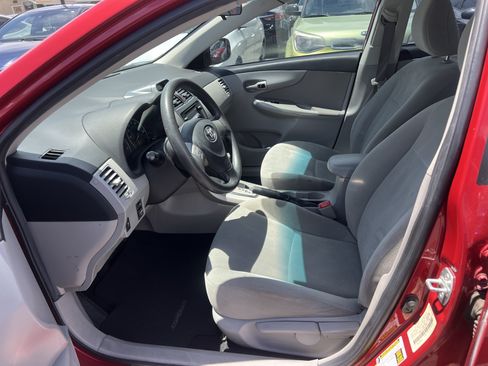 Used 2013 Toyota Corolla LE w/ Protection Pkg FWD image 13