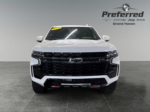 Used 2021 Chevrolet Tahoe Z71 w/ Rear Media and Nav Package AWD/4WD image 12