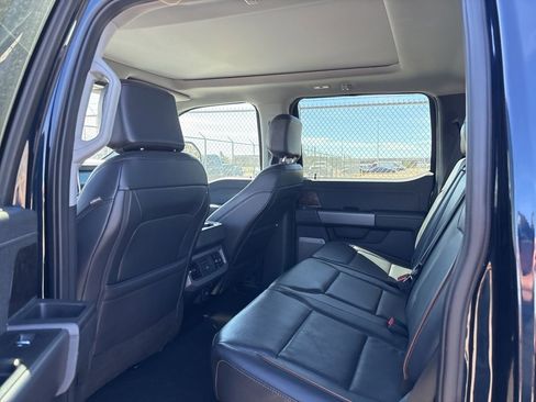 Used 2025 Ford F350 Lariat w/ Black Appearance Package image 8