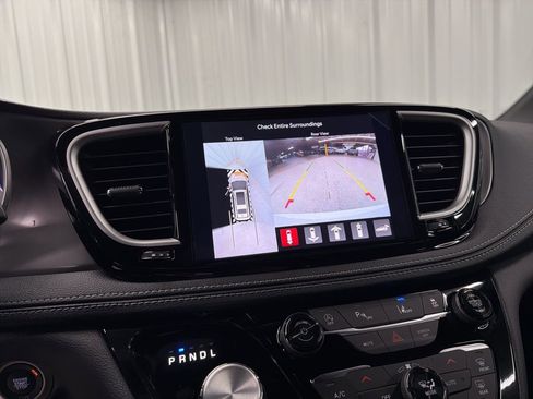 New 2026 Chrysler Pacifica Select image 20