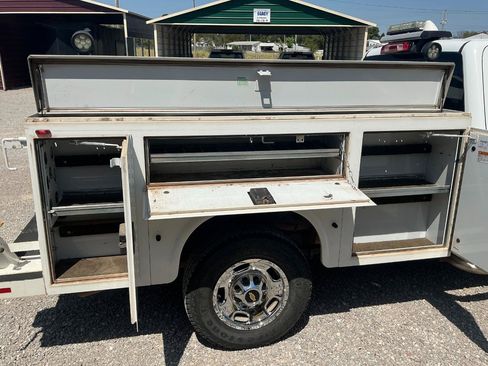 Used 2018 Chevrolet Silverado 2500 W/T RWD image 7