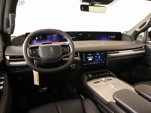 New 2025 Lincoln Navigator L Reserve w/ Jet Appearance Package image 2