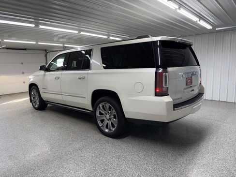 Used 2015 GMC Yukon XL Denali w/ Premium Package image 3