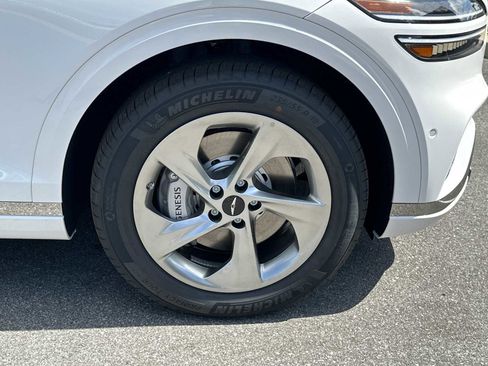 New 2026 Genesis GV70 2.5T Advanced w/ G1 Accessory Package image 7