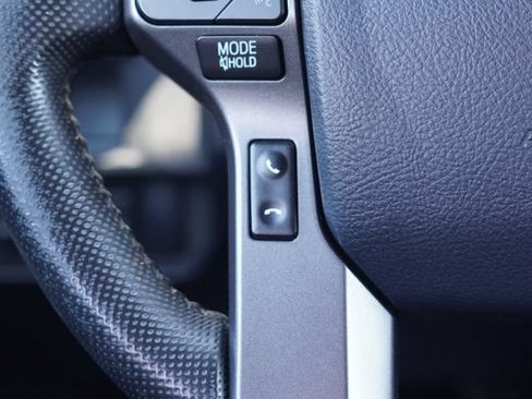 Used 2019 Toyota Tacoma TRD Off-Road w/ Technology Package AWD/4WD image 29