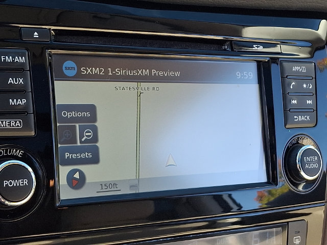 Used 2015 Nissan Rogue SV w/ SV Premium Package FWD image 16